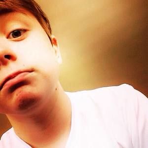 Meet your Posher, Brady